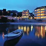 Appartamento Beautiful Apartment In Okrug Gornji