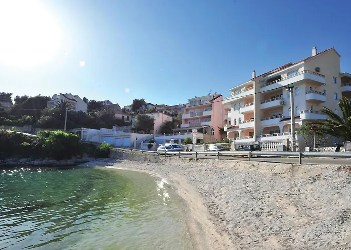 Beautiful Apartment In Okrug Gornji Trogir